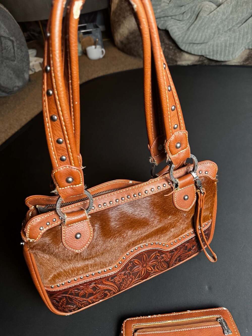 Trinity Ranch Western Floral Tooled Leather and Cowhide Purse and Wallet Set - Picture 5 of 12